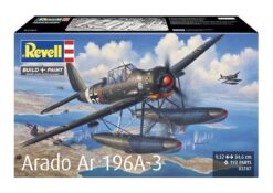 Maqueta Arado Ar 196 Revell 1/32 completamente montada sobre peana naval