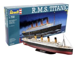Caja de la maqueta Revell R.M.S. Titanic escala 1:700 para montar y pintar
